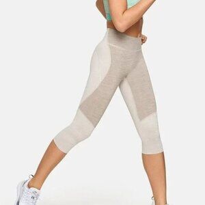 OUTDOOR VOICES Techsweat Capri Leggings XL Yoga Running Exercise Workout